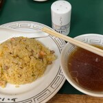 おけ以 - まずはチャーハン、自分の中では東京では一番のチャーハン