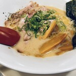 らーめん ２国 お初天神店 - 鶏白湯とんこつ。