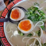 丸新ラーメン - 味玉トッピング