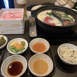 しゃぶ葉 - 一人しゃぶしゃぶ開始