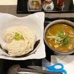 細うどん専門 白庵 - 豚バラ肉のつけカレーうどん