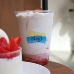 Nagi - いちごミルク（800円） いちごレアチーズ（1200円）