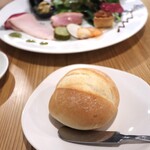 ビストロ アンソン - 丸パン