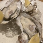 ワイン アンド フレンチ スタイル アペロ - 生牡蠣