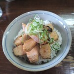 らあめん サンド - 炙りチャーシュー丼