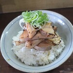 らあめん サンド - 炙りチャーシュー丼