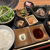 柳橋焼にく わにく - 
