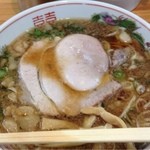 朱華園 - ‎2014‎年‎1‎月‎26‎日(日)‏‎16:30　中華そば550円　これぐらいの時間だと空いてます(^_^)v