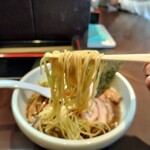 Oozeki Chuukasoba Ten - 麺リフトアップ