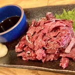 Kushikatsu Tanaka - さいぼし(馬肉の燻製)