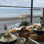 海沿いの キコリ食堂 - 