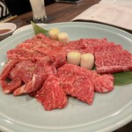 炭火焼肉 久 - 