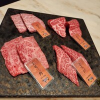 完全個室 牛の達人 private 新宿本店 - 和牛希少部位盛合4種