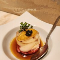 完全個室 牛の達人 private 新宿本店 - 海鮮和牛ユッケコンソメジュレ