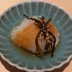 焼鳥 ひら野 - 来店時の箸休め(大根おろし)