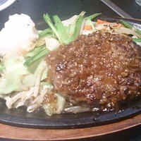 和食鉄板 銀座 朔月 - 和牛ハンバーグ
