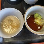 そば処 倉乃  - くるみ＆ノーマルのつゆ