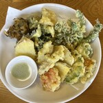 そば処 倉乃  - 冬野菜の天ぷら