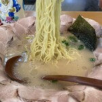 Kibun Ichi - 肉ラーメン 900円