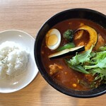 Supu Kari Shaka - チキン野菜カリー 15辛 ごはん少なめ