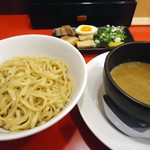 ラーメン春樹 - 「超濃厚魚介とんこつつけ麺」790円也。税込。