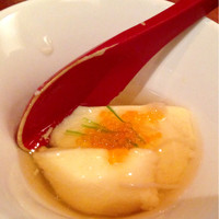 よろにく - お通し：帆立の出汁、玉子豆腐風