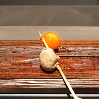 炭焼 TORI8 - きんかん、鷄の卵管を使ってハーブ等でソーセージにしたもの