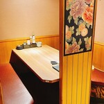 Washoku Koshitsu Izakaya Uomasu - 店内