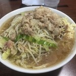 D麺 - ニンニク少しアブラ増し