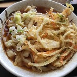 小川 ゆでめん店 - 小川 ゆでめん店　大天ひもかわ(もり)480円　温かいうどんみたいなビジュアルですが、冷たいうどんです