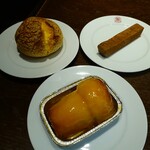 ANTICO CAFFE AL AVIS - ババ ナチュラーレ、チョコラータ、ビニエ