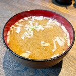 Tonkatu marushiti - セットのしじみの味噌汁