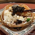 御料理 寺沢 - 脚肉をキャビアの塩味で味わいます