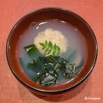 御料理 寺沢 - 蛤の真薯と若芽の椀物