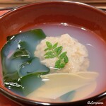 御料理 寺沢 - 蛤の真薯と若芽の椀物