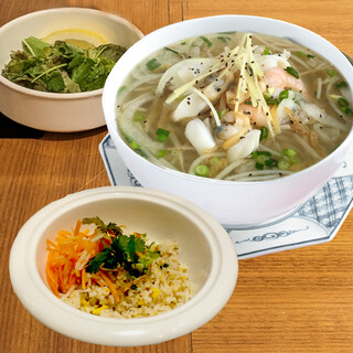 ニャーヴェトナム・フォー麺_1