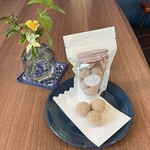 庭cafe443 in Todoroki - 米粉のコーヒークッキー