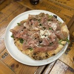 Pizzeria Parentesi - プロシュートルッコラ