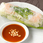 小海老と鶏肉の生春巻き Fresh spring rolls