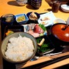 焼鳥 神保町とり瑛 - ■おまかせ刺身と小料理たくさんの定食  1,000円