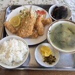 徳市 - フライ定食