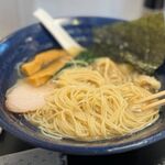 Mizuno boru - ワンタン麺　980円