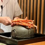 Sushi Rikaku - 活きの車海老を茶釜で茹でます！