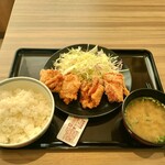 Yoshinoya - からあげ定食