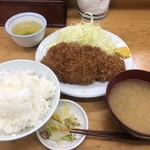 とんかつ　いちよし - ロースかつ定食(850円)