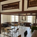 トレイクル マーケット&コーヒー - 二階のイートインスペース