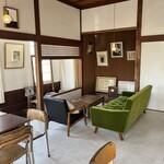 トレイクル マーケット&コーヒー - 二階のイートインスペース