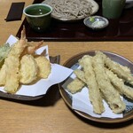 Jyuuwari Te Uchi Soba Soba Dokoro Dodo Momo - 