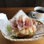 カフェ ド  珈茅 - ロースハムとたまごのサンド