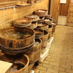 山文魚 - 魚が並ぶ桶